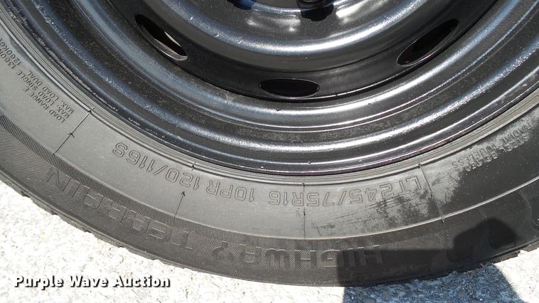 image for item DD7400 2001 Dodge Ram 2500 pickup truck