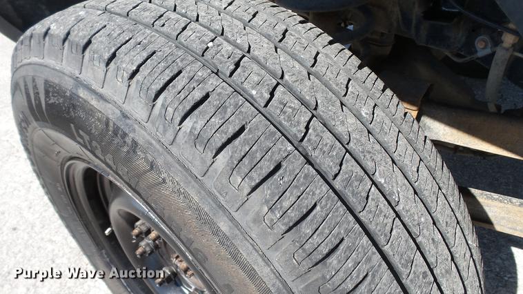 image for item DD7400 2001 Dodge Ram 2500 pickup truck