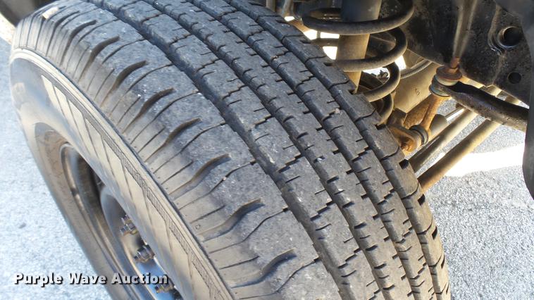 image for item DD7400 2001 Dodge Ram 2500 pickup truck