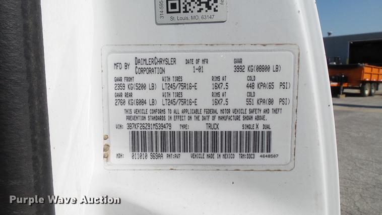 image for item DD7400 2001 Dodge Ram 2500 pickup truck