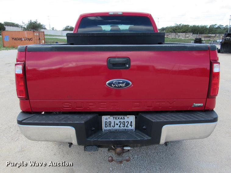 image for item DE0195 2013 Ford F250 Super Duty XL Crew Cab pickup truck