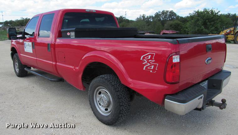 image for item DE0195 2013 Ford F250 Super Duty XL Crew Cab pickup truck