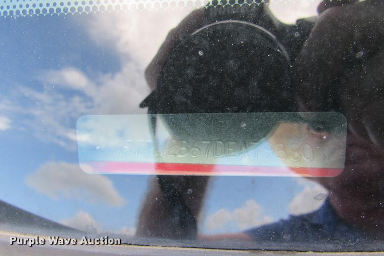 image for item DE0195 2013 Ford F250 Super Duty XL Crew Cab pickup truck