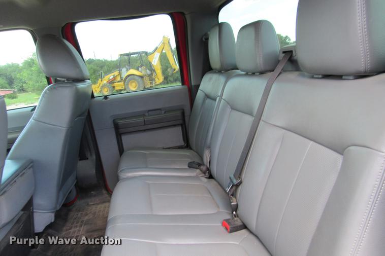 image for item DE0195 2013 Ford F250 Super Duty XL Crew Cab pickup truck