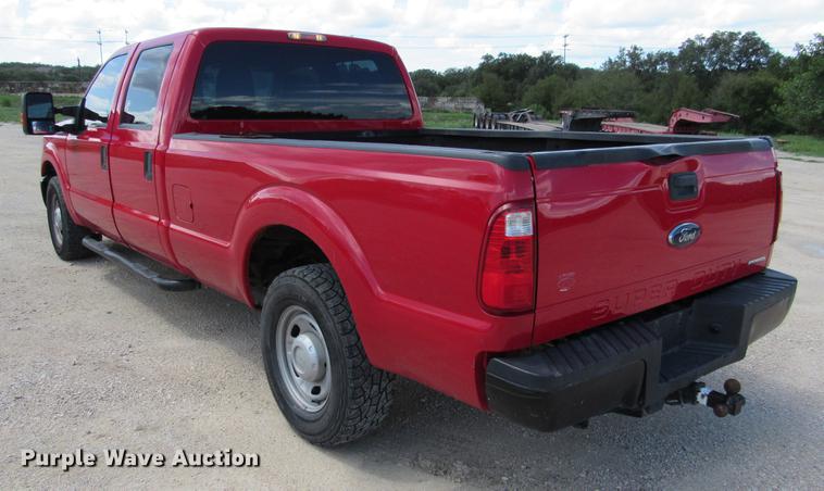 image for item DE0196 2011 Ford F250 Super Duty XL Crew Cab pickup truck