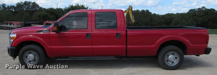 image for item DE0196 2011 Ford F250 Super Duty XL Crew Cab pickup truck