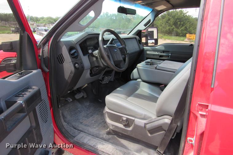 image for item DE0196 2011 Ford F250 Super Duty XL Crew Cab pickup truck