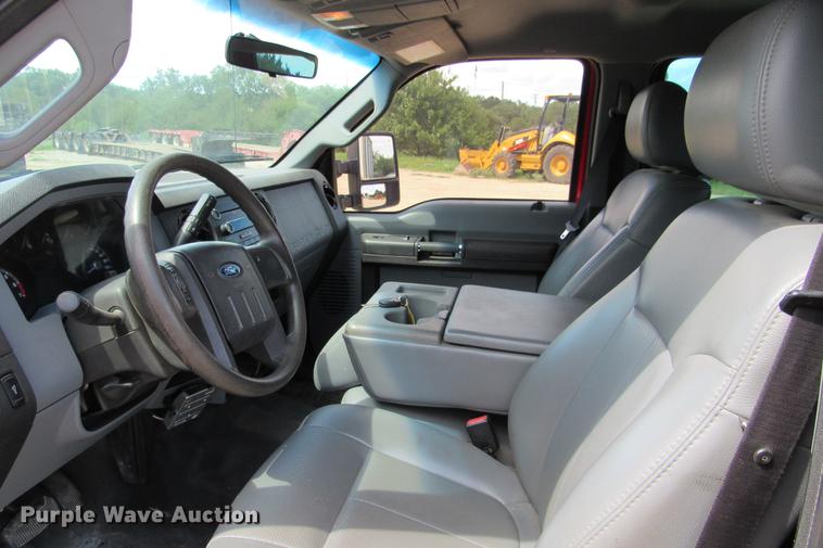 image for item DE0196 2011 Ford F250 Super Duty XL Crew Cab pickup truck