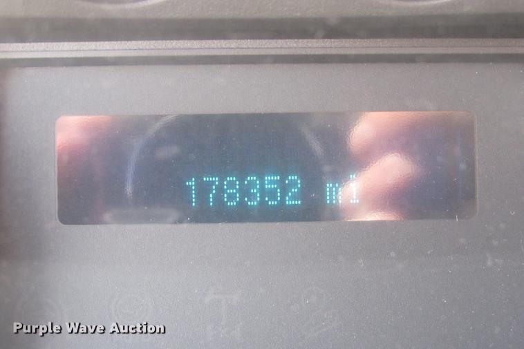 image for item DE0196 2011 Ford F250 Super Duty XL Crew Cab pickup truck