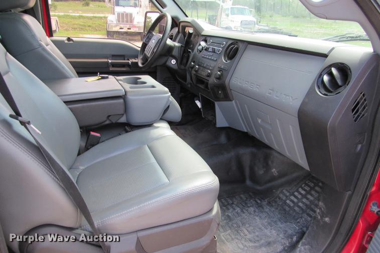 image for item DE0196 2011 Ford F250 Super Duty XL Crew Cab pickup truck