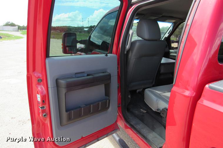 image for item DE0196 2011 Ford F250 Super Duty XL Crew Cab pickup truck