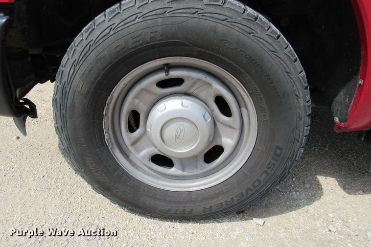 image for item DE0196 2011 Ford F250 Super Duty XL Crew Cab pickup truck