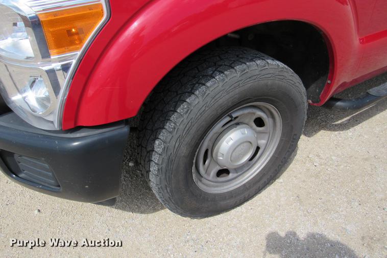 image for item DE0196 2011 Ford F250 Super Duty XL Crew Cab pickup truck