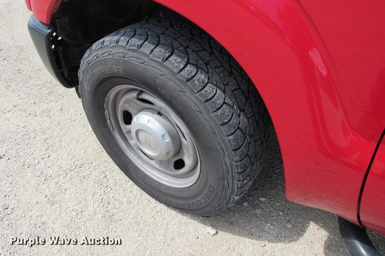 image for item DE0196 2011 Ford F250 Super Duty XL Crew Cab pickup truck