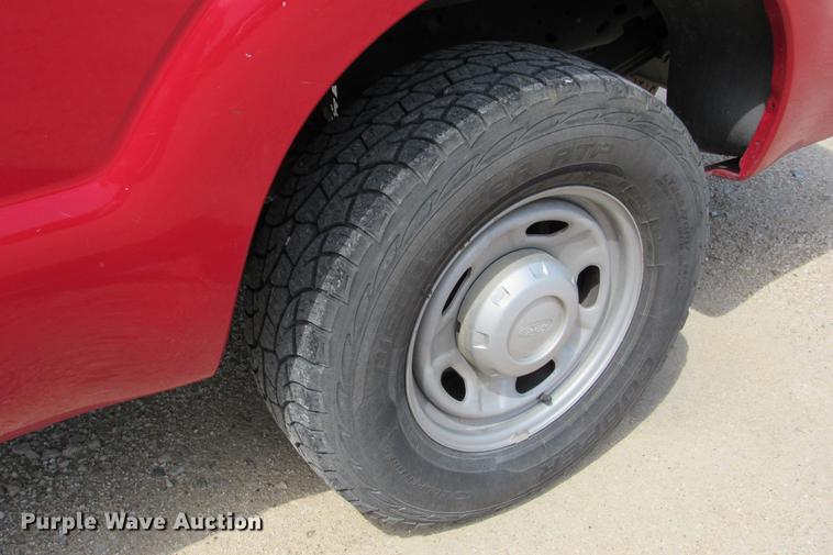 image for item DE0196 2011 Ford F250 Super Duty XL Crew Cab pickup truck