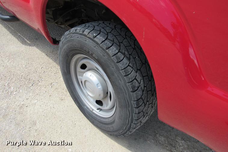 image for item DE0196 2011 Ford F250 Super Duty XL Crew Cab pickup truck