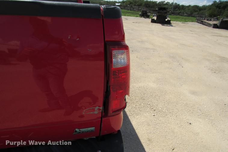 image for item DE0197 2011 Ford F250 Super Duty XL Crew Cab pickup truck