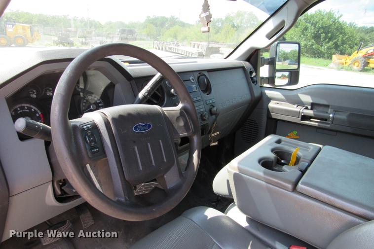 image for item DE0197 2011 Ford F250 Super Duty XL Crew Cab pickup truck