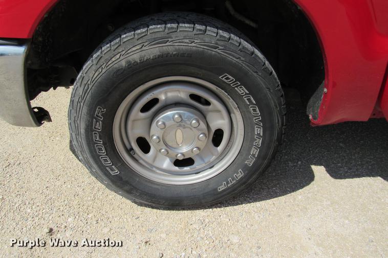 image for item DE0197 2011 Ford F250 Super Duty XL Crew Cab pickup truck