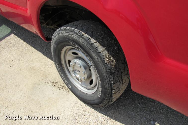 image for item DE0197 2011 Ford F250 Super Duty XL Crew Cab pickup truck