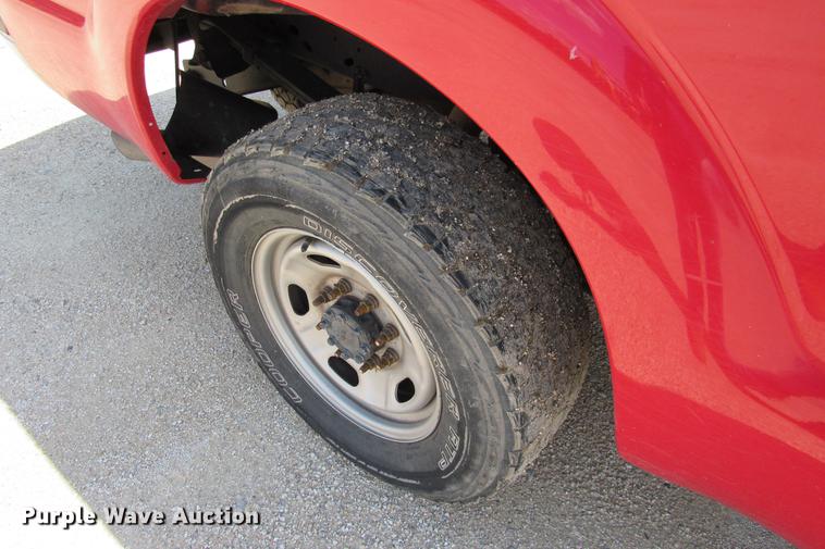 image for item DE0197 2011 Ford F250 Super Duty XL Crew Cab pickup truck