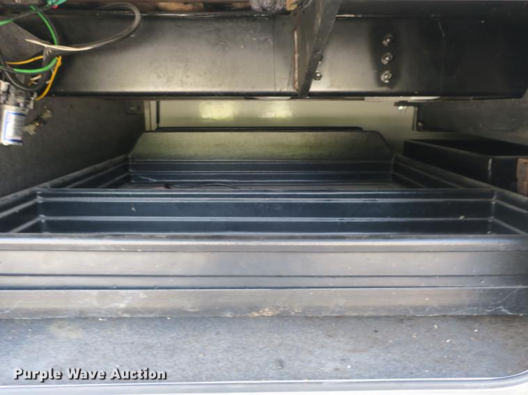 image for item DE3825 2005 Freightliner Alfa Seeya RV