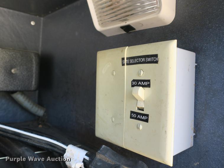 image for item DE3825 2005 Freightliner Alfa Seeya RV