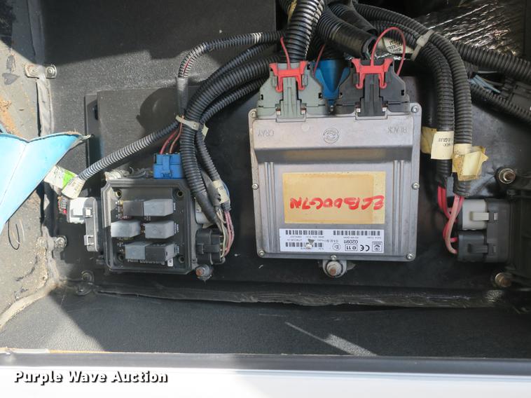 image for item DE3825 2005 Freightliner Alfa Seeya RV