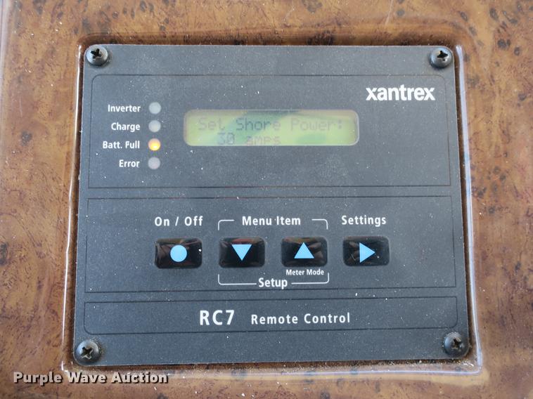 image for item DE3825 2005 Freightliner Alfa Seeya RV