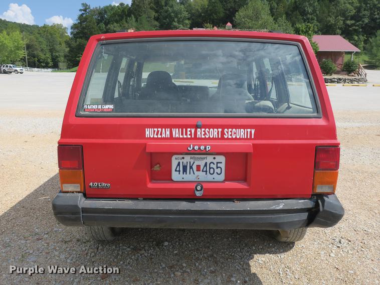 image for item DE3826 1995 Jeep Cherokee SUV