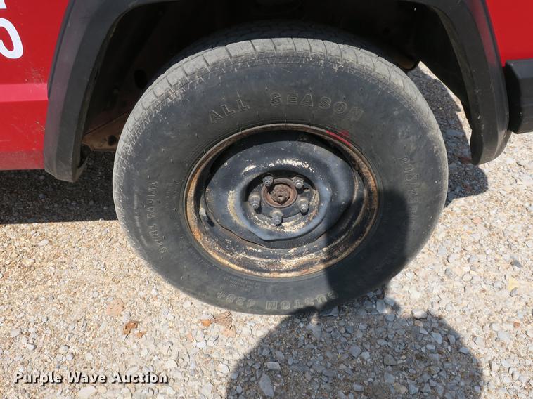 image for item DE3826 1995 Jeep Cherokee SUV