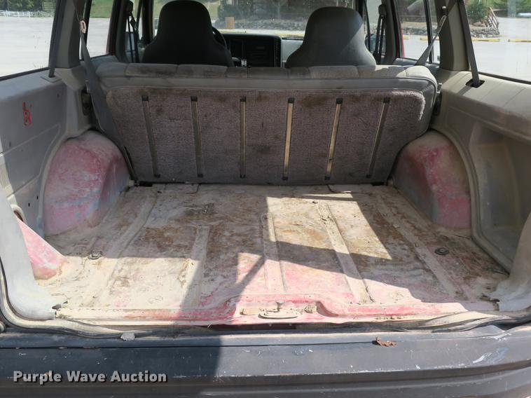 image for item DE3826 1995 Jeep Cherokee SUV