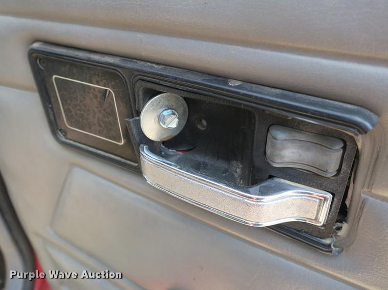 image for item DE3826 1995 Jeep Cherokee SUV