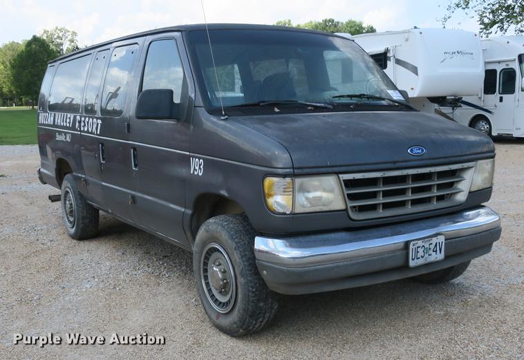 image for item DE3828 1993 Ford Club Wagon Custom XLT van