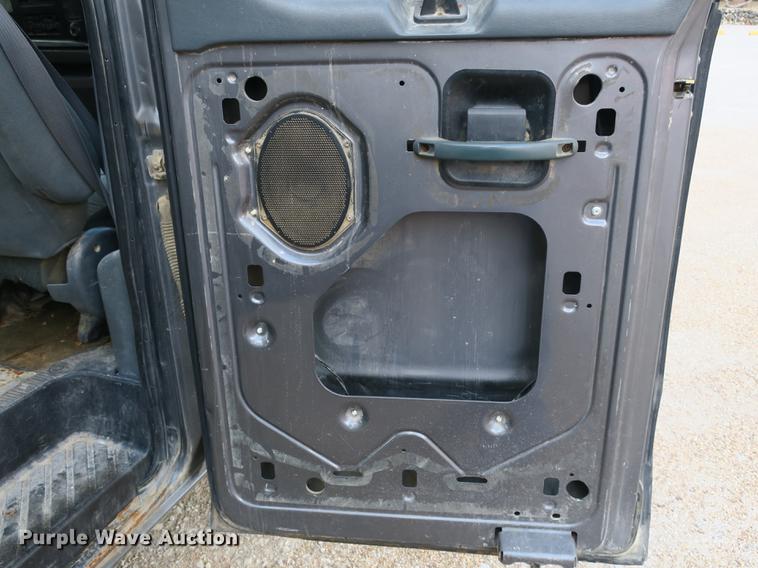 image for item DE3828 1993 Ford Club Wagon Custom XLT van