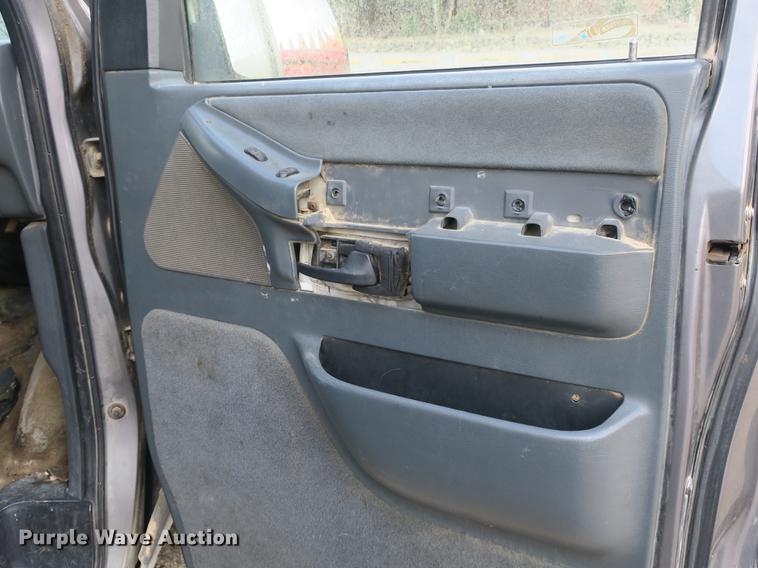 image for item DE3828 1993 Ford Club Wagon Custom XLT van