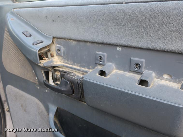 image for item DE3828 1993 Ford Club Wagon Custom XLT van