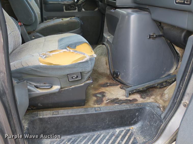 image for item DE3828 1993 Ford Club Wagon Custom XLT van