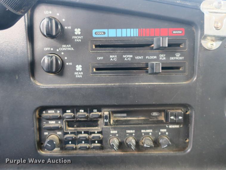 image for item DE3828 1993 Ford Club Wagon Custom XLT van