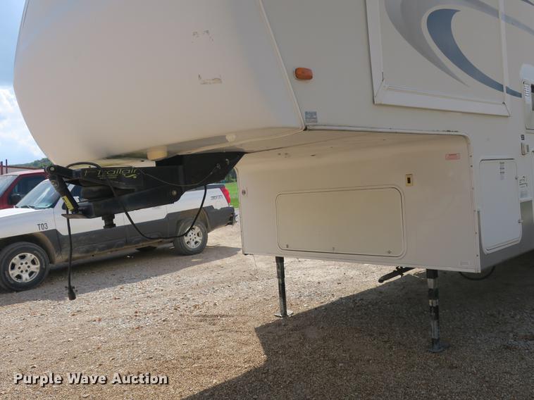 image for item DE3829 2006 KZ New Vision Sportster toy hauler camper