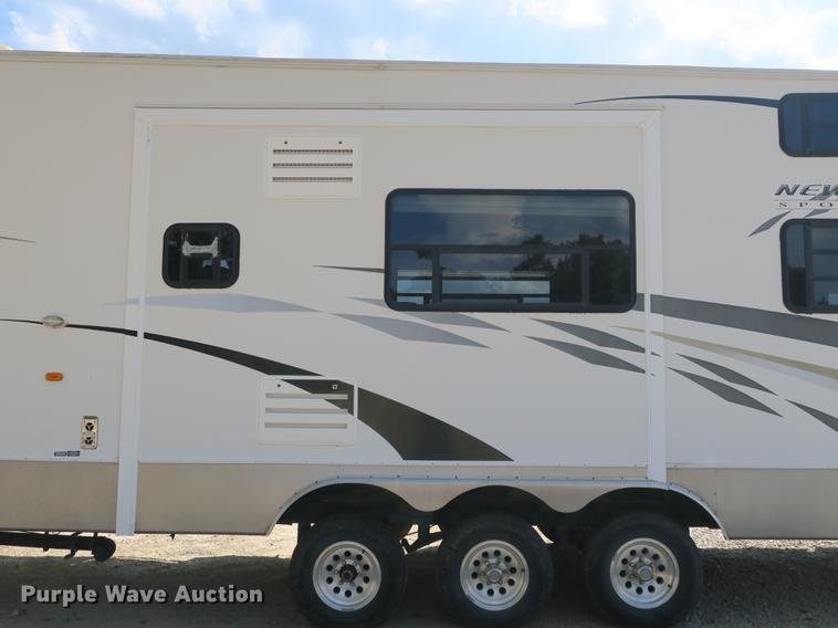 image for item DE3829 2006 KZ New Vision Sportster toy hauler camper