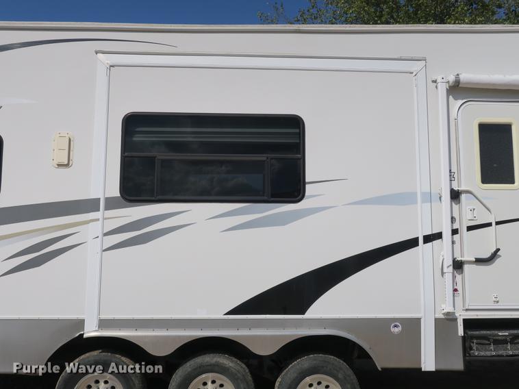 image for item DE3829 2006 KZ New Vision Sportster toy hauler camper