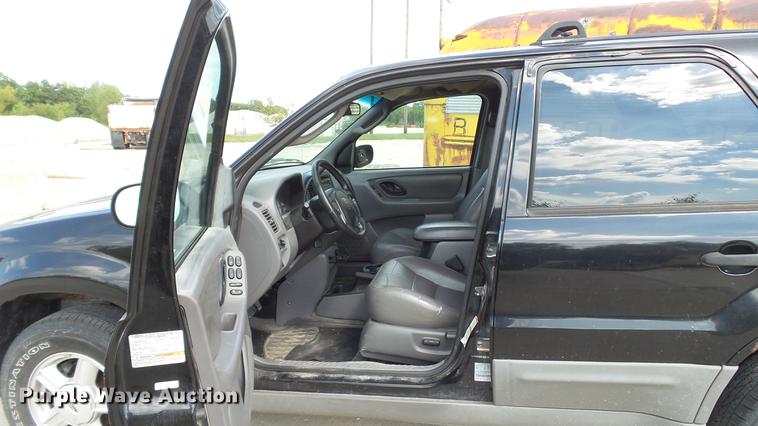 image for item DE4839 2001 Ford Escape XLT SUV