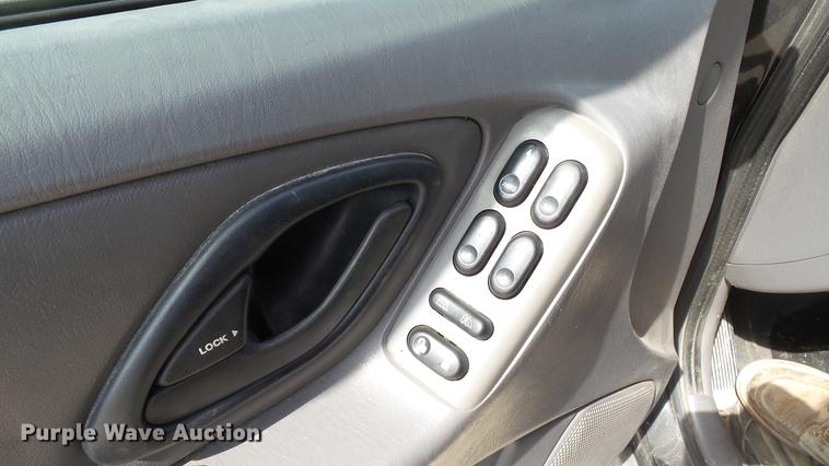 image for item DE4839 2001 Ford Escape XLT SUV