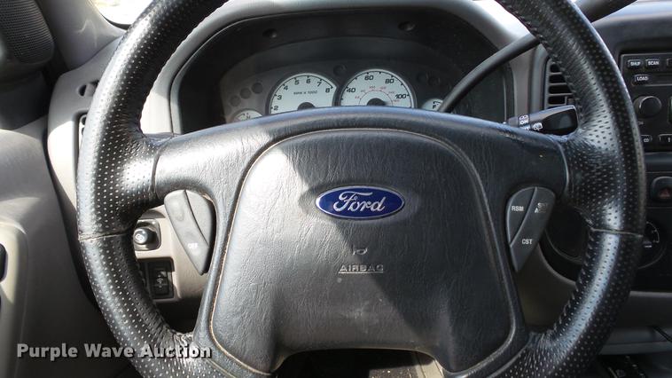 image for item DE4839 2001 Ford Escape XLT SUV