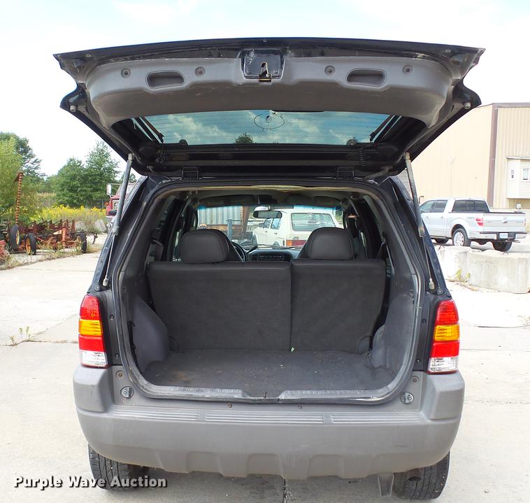 image for item DE4839 2001 Ford Escape XLT SUV