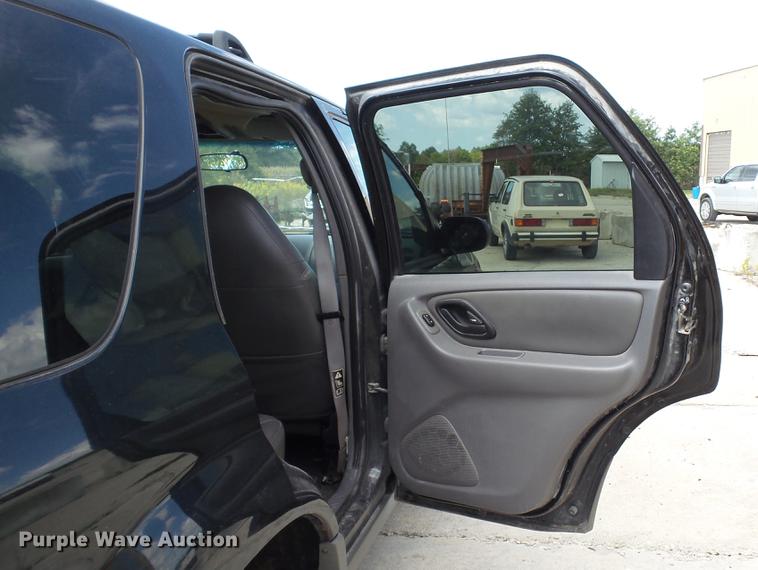 image for item DE4839 2001 Ford Escape XLT SUV