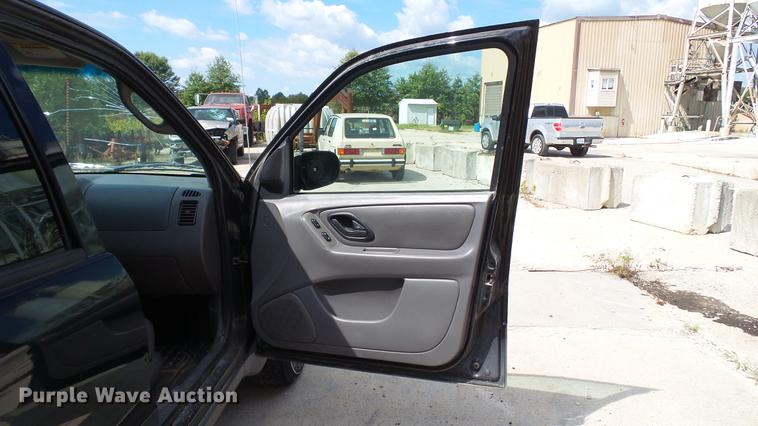 image for item DE4839 2001 Ford Escape XLT SUV