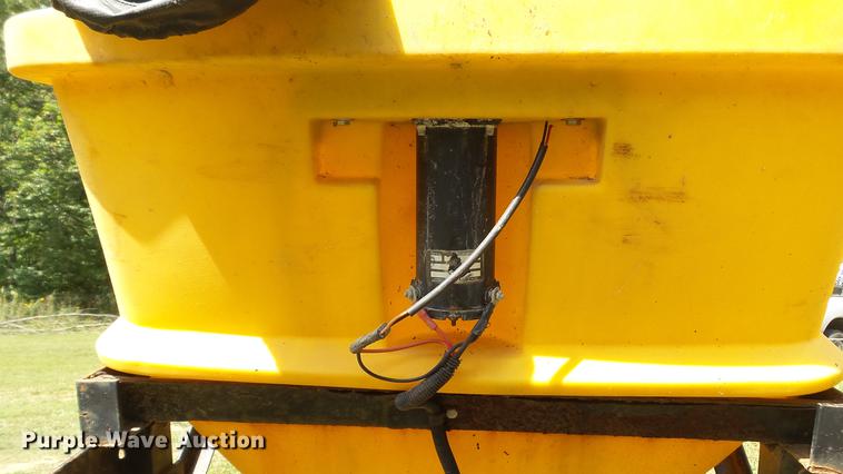 image for item DE4841 (2) Fisher Speed-Caster tailgate spreader