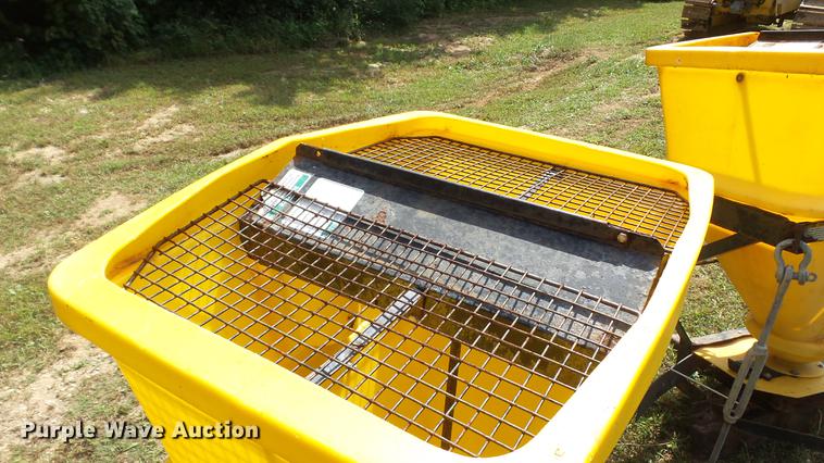 image for item DE4841 (2) Fisher Speed-Caster tailgate spreader
